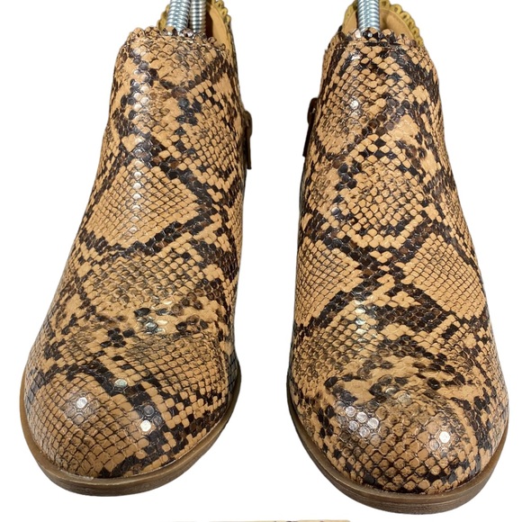 Mata Reptile Print Leather Slip On Ankle Booties Womens Shoes Size 8 - Picture 3 of 10